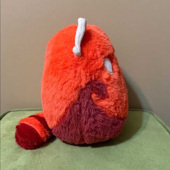 Squishmallows FuzzAMallows Disney Red Panda Mei - Picture 10 of 13